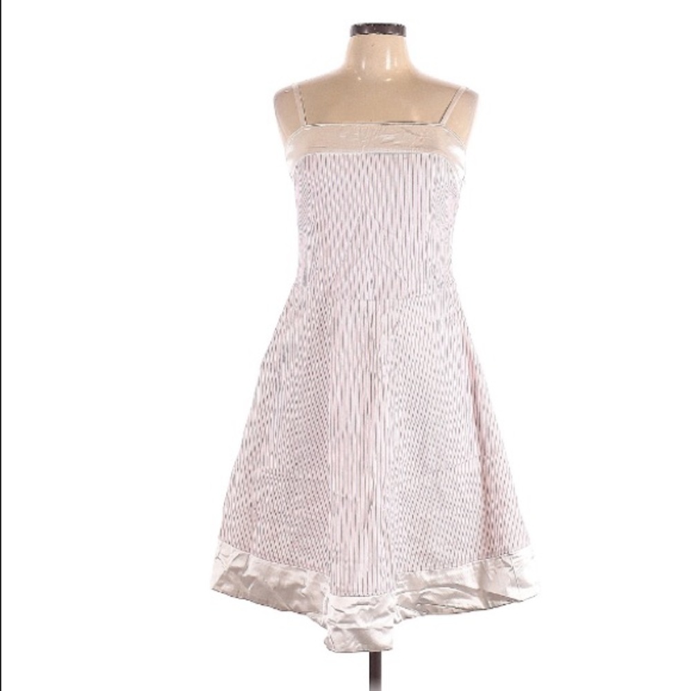Griffin | A-Line Sleeveless White Embroidered Detail Large Stripped Print